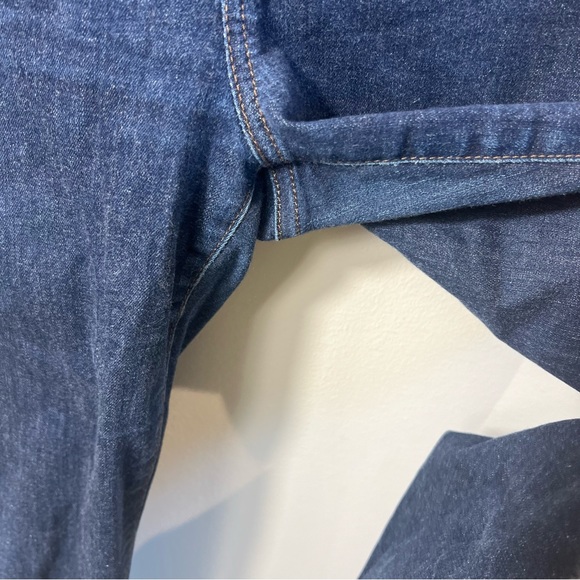 Size 28 Joe’s Jeans skinny ankle, dark denim, mid-rise waist, like new - Picture 6 of 10